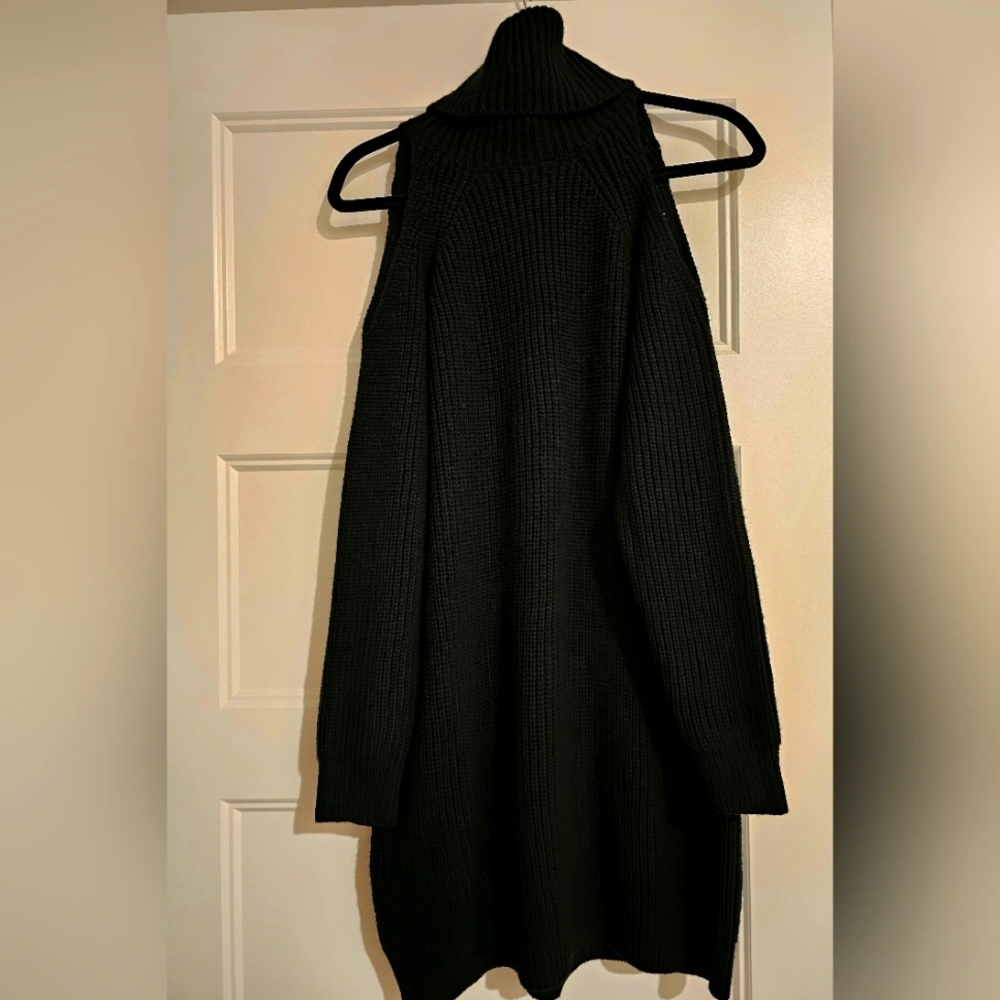 Lulus Black Long Sleeved Long Shaker Sweater sz medium - Picture 4 of 6